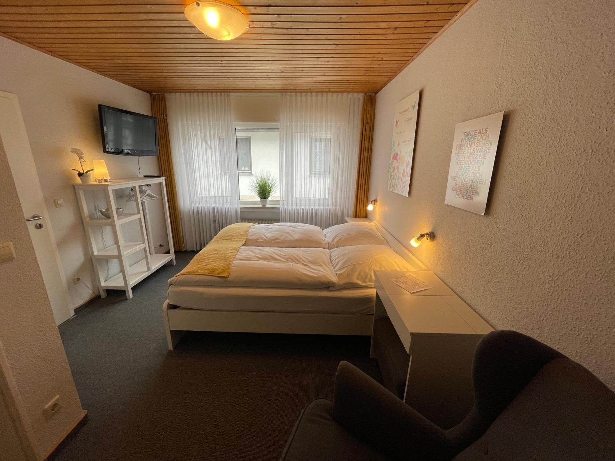 Ferienwohnungen Haus Zur Linde Кохем Екстериор снимка