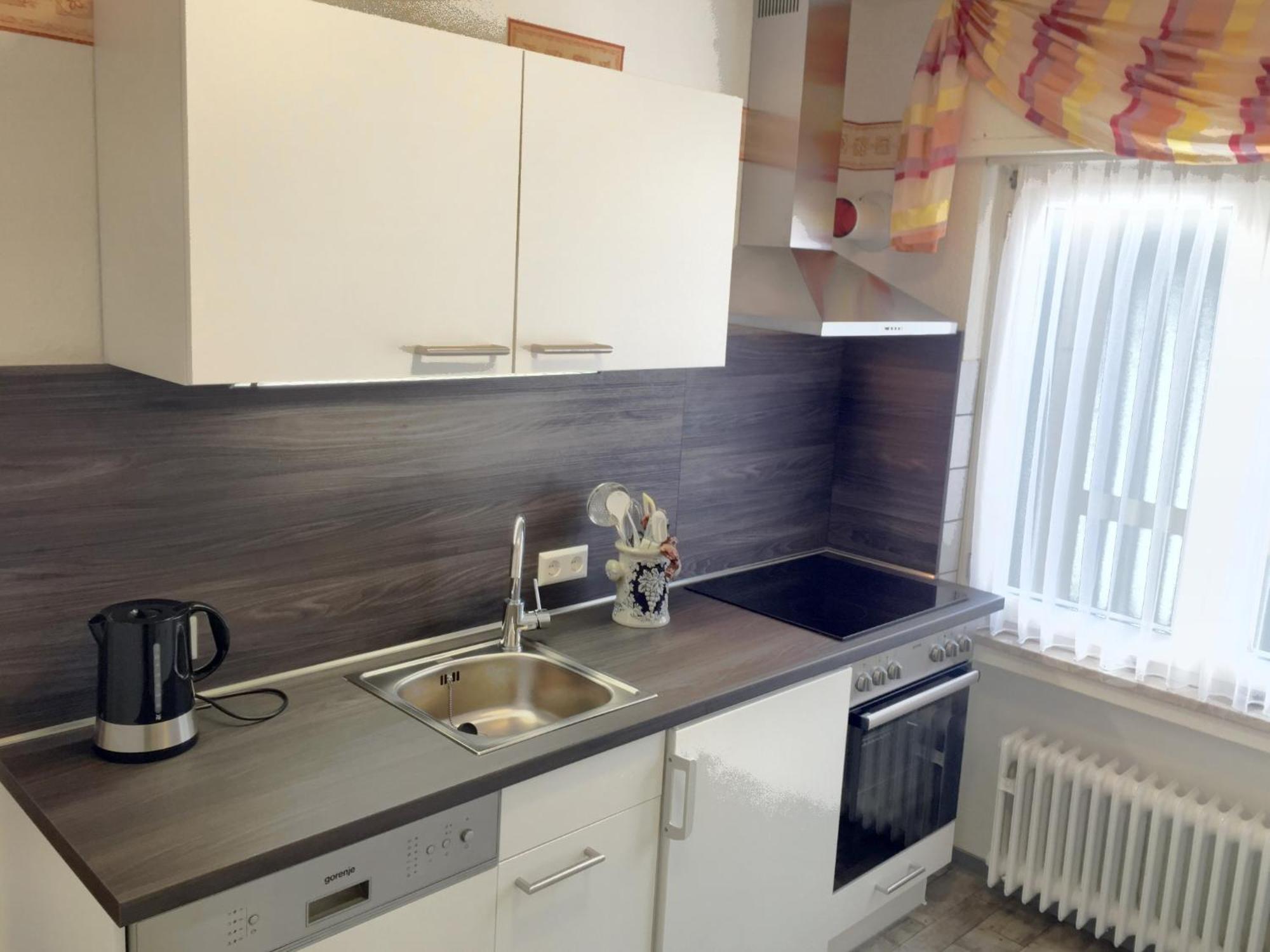 Ferienwohnungen Haus Zur Linde Кохем Стая снимка