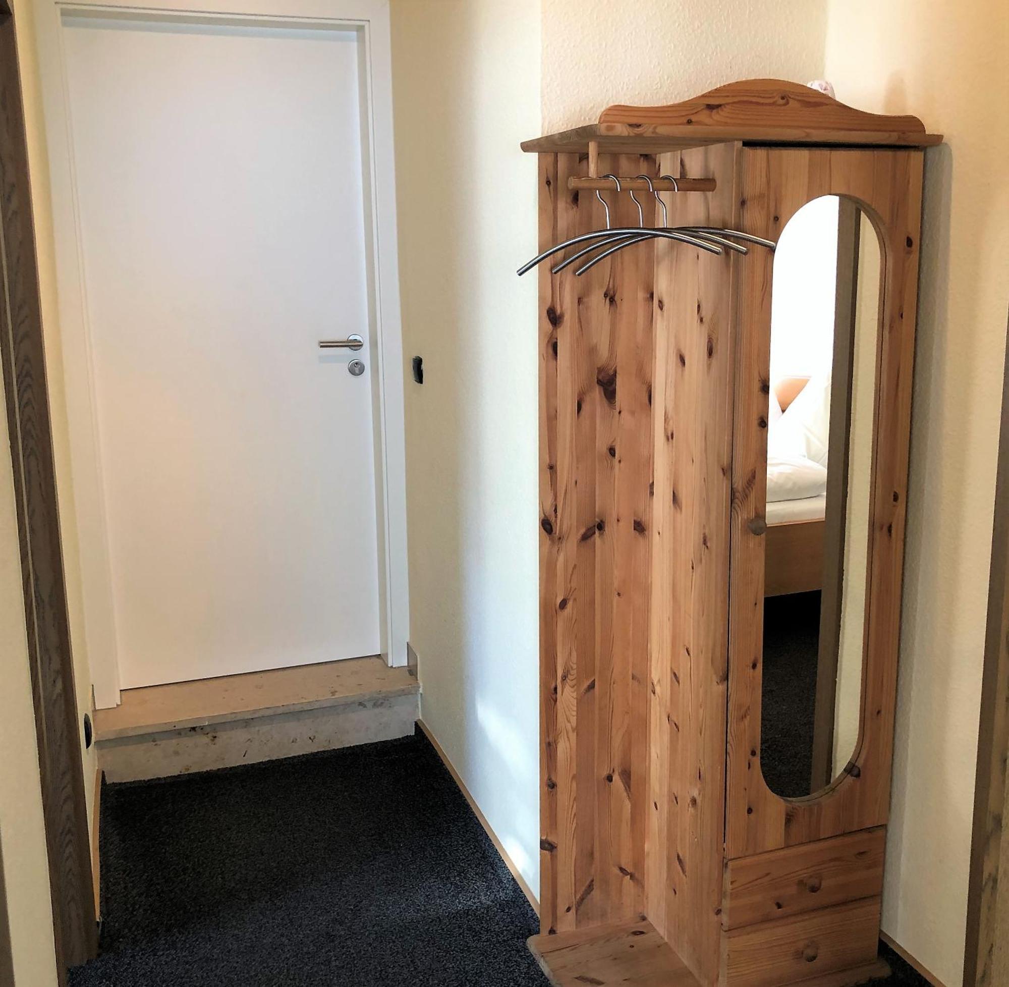 Ferienwohnungen Haus Zur Linde Кохем Стая снимка