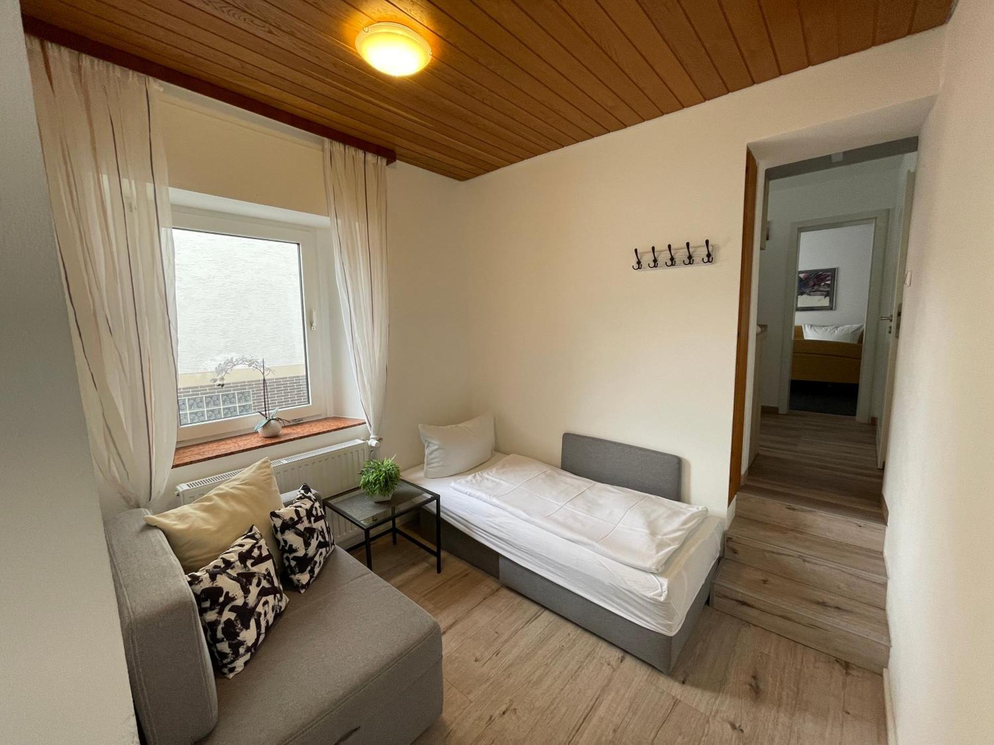 Ferienwohnungen Haus Zur Linde Кохем Екстериор снимка