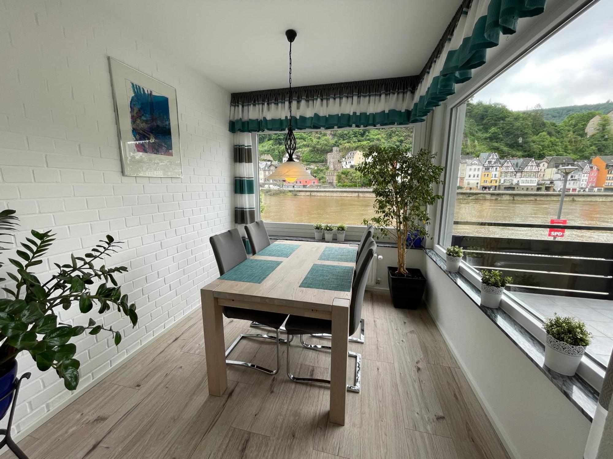 Ferienwohnungen Haus Zur Linde Кохем Екстериор снимка