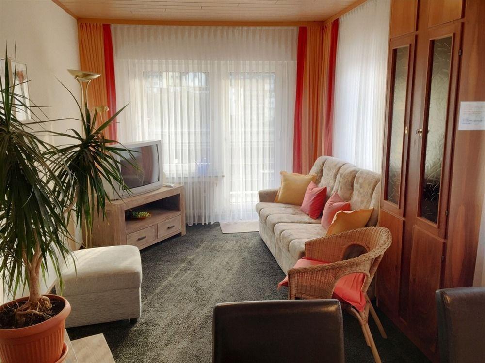 Ferienwohnungen Haus Zur Linde Кохем Екстериор снимка